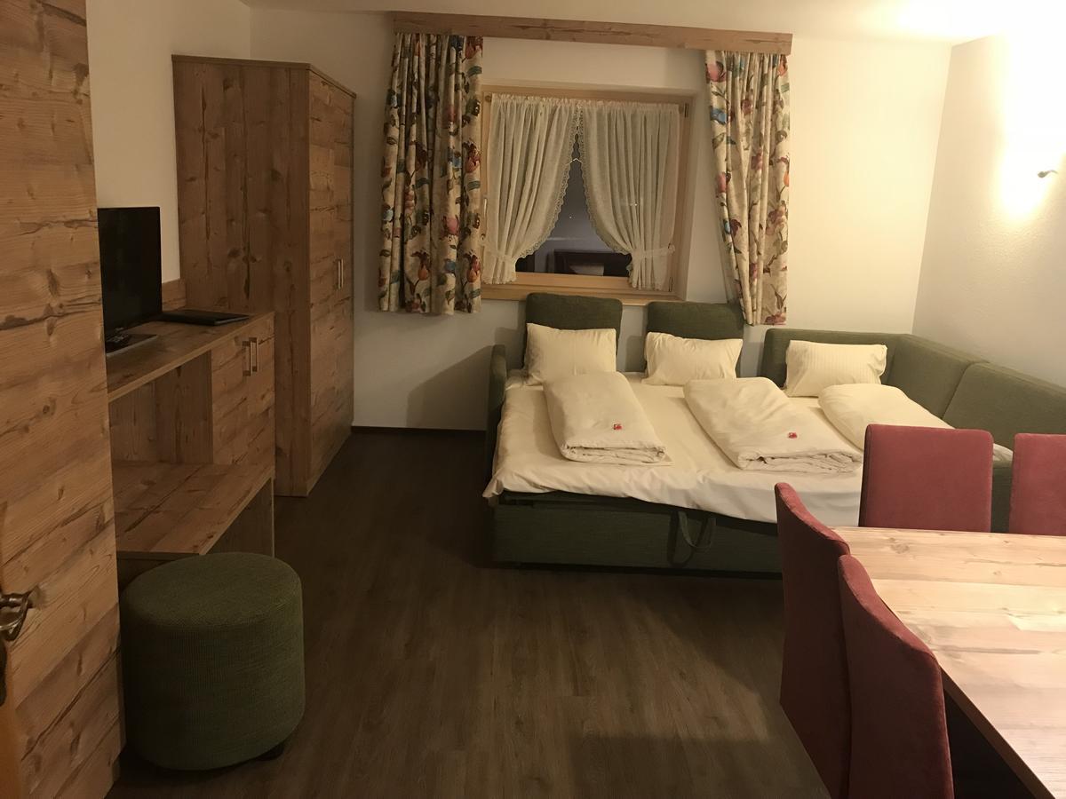 Ferienhaus Larinmos Lermoos Exteriör bild